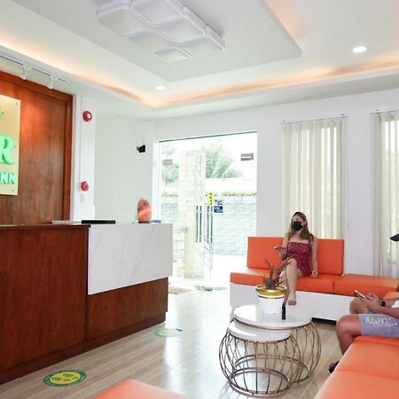 D And R Travellers Inn Naga  Экстерьер фото